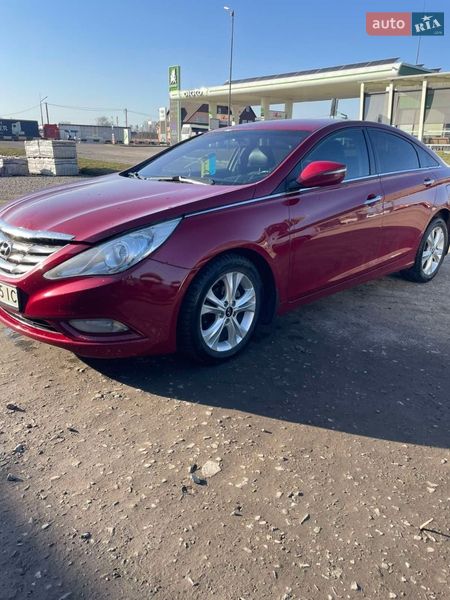 Hyundai Sonata 2011