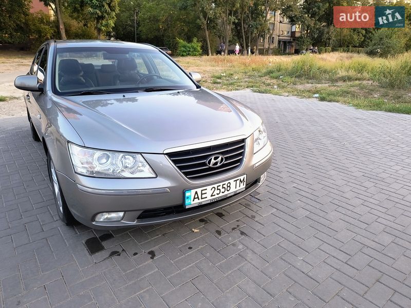 Седан Hyundai Sonata 2008 в Кривом Роге