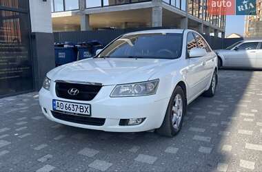 Седан Hyundai Sonata 2004 в Мукачево