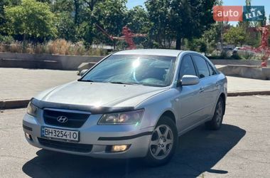 Седан Hyundai Sonata 2006 в Николаеве
