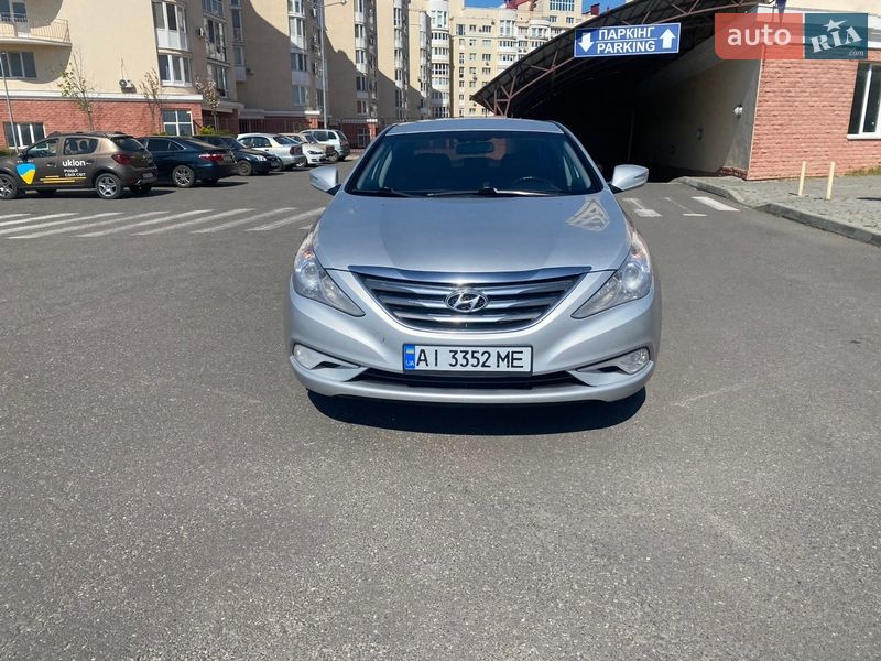 Hyundai Sonata 2013