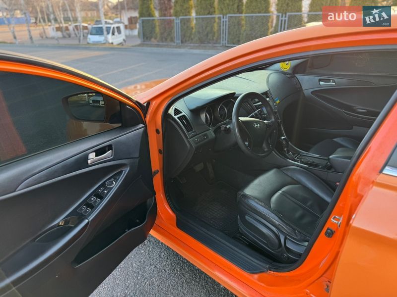 Седан Hyundai Sonata 2014 в Смеле