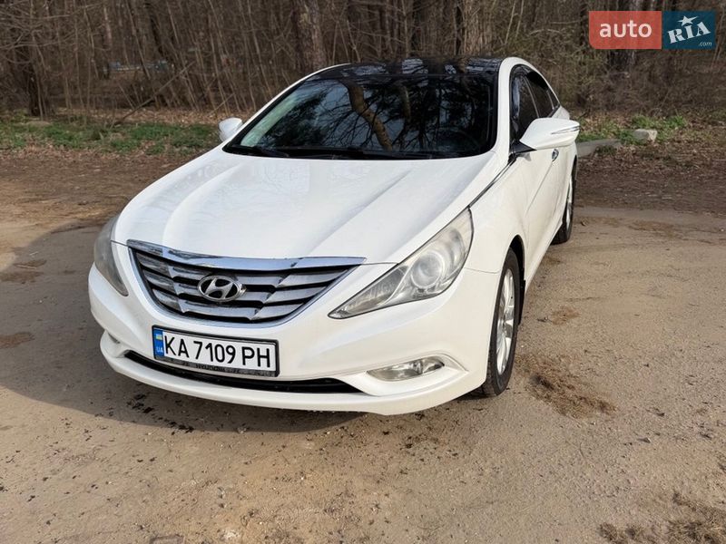 Hyundai Sonata 2010