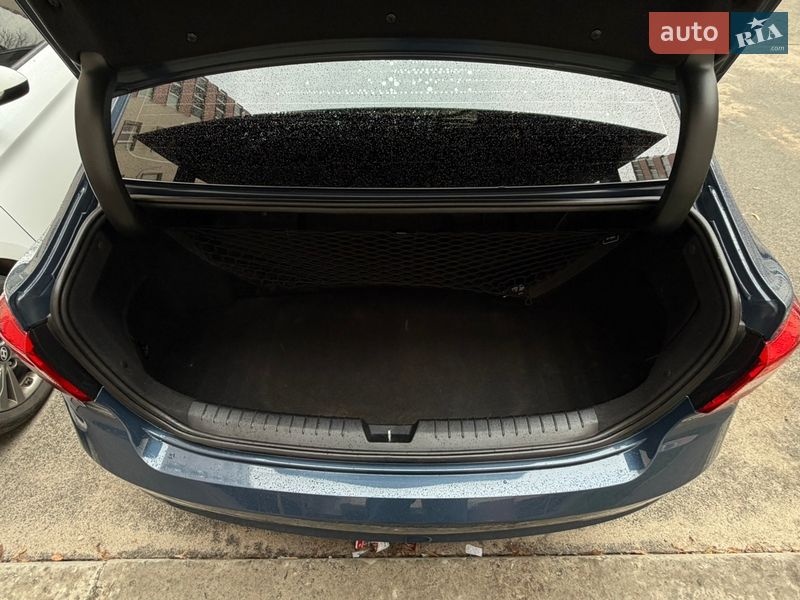 Седан Hyundai Sonata 2016 в Софиевской Борщаговке