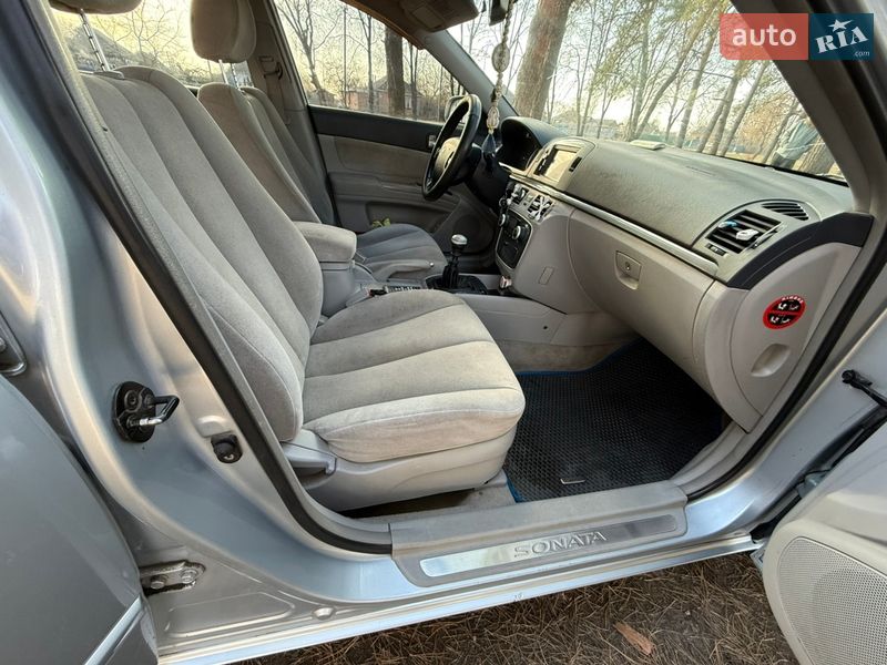 Седан Hyundai Sonata 2005 в Гребенке