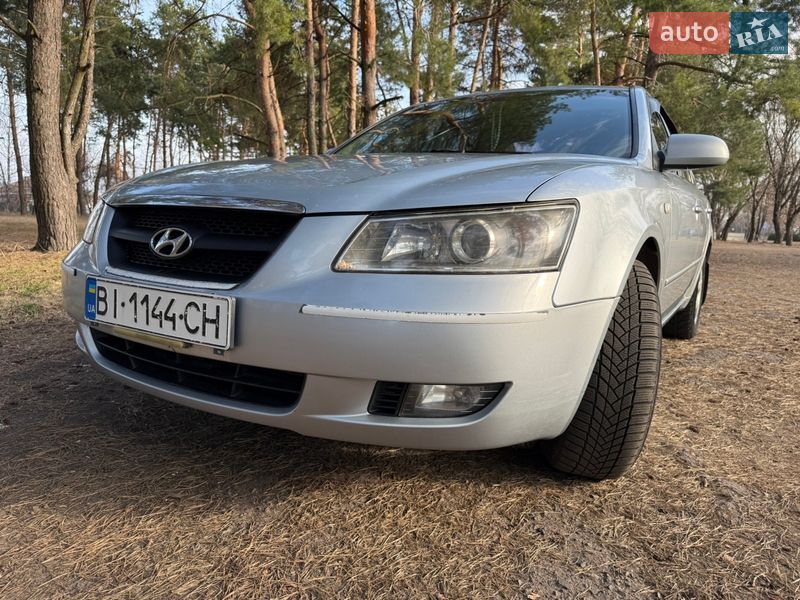 Седан Hyundai Sonata 2005 в Гребенке