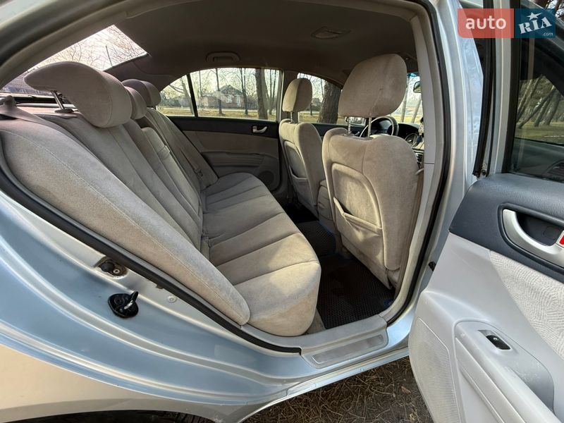 Седан Hyundai Sonata 2005 в Гребенке