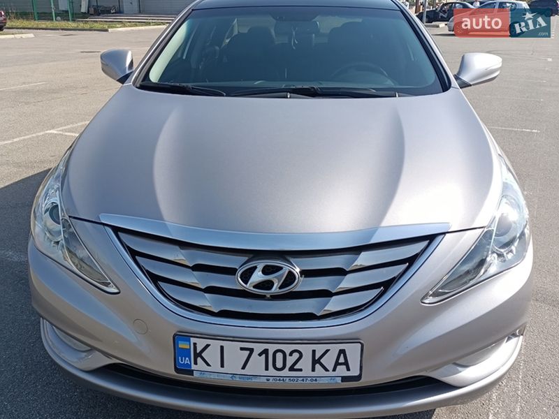 Hyundai Sonata 2010