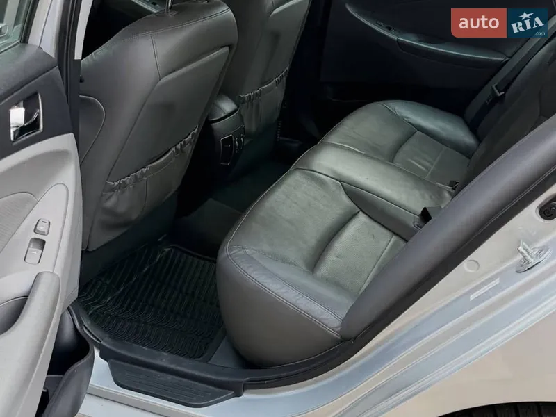 Hyundai Sonata 2012 VIN KMHEC4A45CA044107 фото оголошення 7 з 46