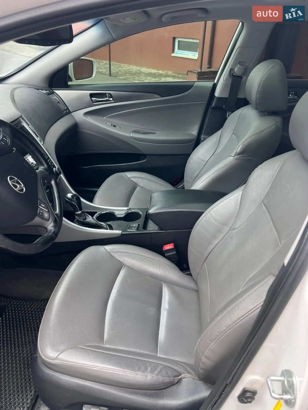 2014 Hyundai Sonata - мініатюра 19