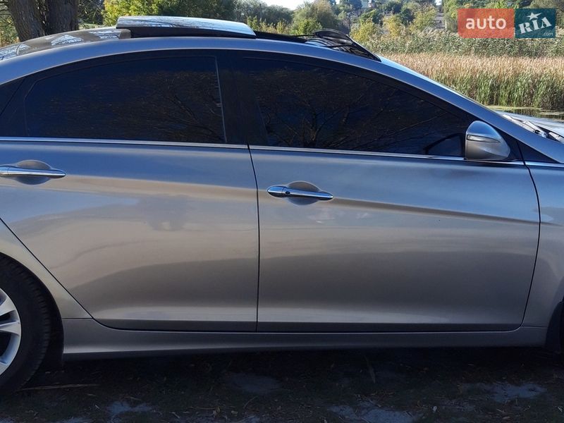 Седан Hyundai Sonata 2010 в Ромнах фото 15 Седан Hyundai Sonata 2010 в Ромнах