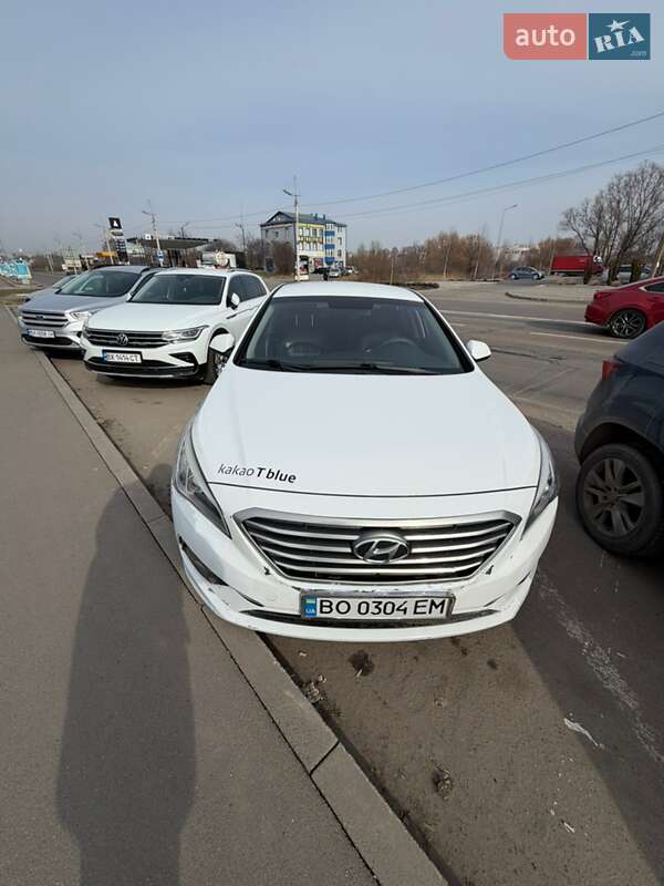 Седан Hyundai Sonata 2016 в Хмельницком фото Седан Hyundai Sonata 2016 в Хмельницком