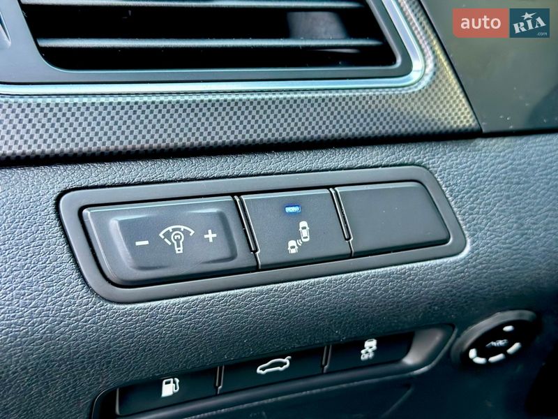Седан Hyundai Sonata 2015 в Киеве фото 19 Седан Hyundai Sonata 2015 в Киеве