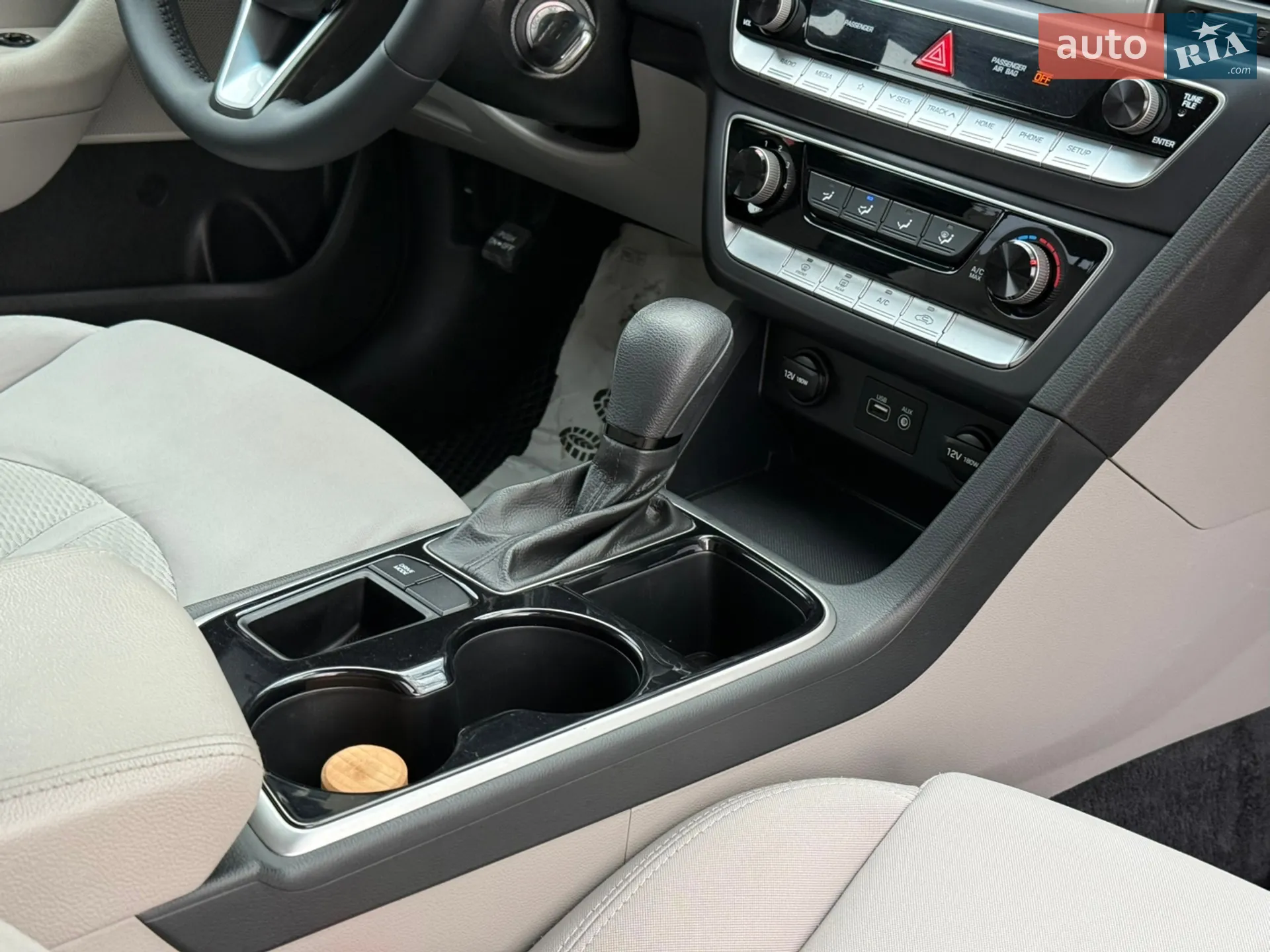 2017 Hyundai Sonata - мініатюра 40