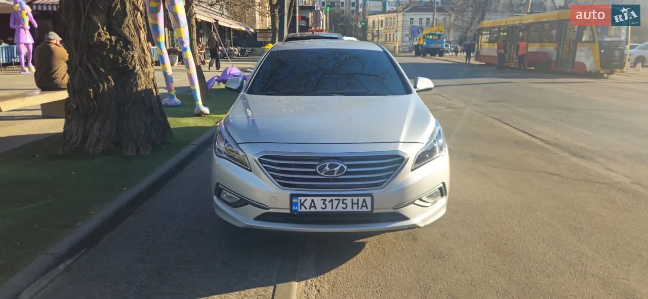2015 Hyundai Sonata - мініатюра 19