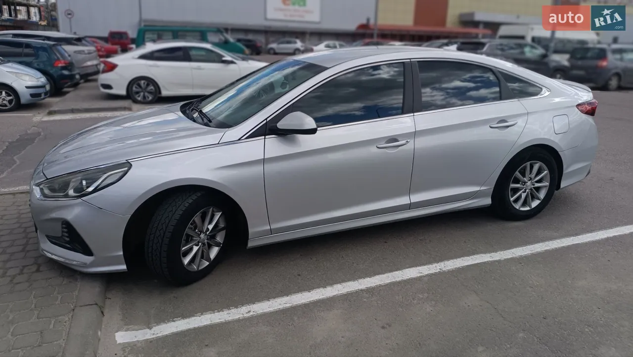 2017 Hyundai Sonata - мініатюра 18