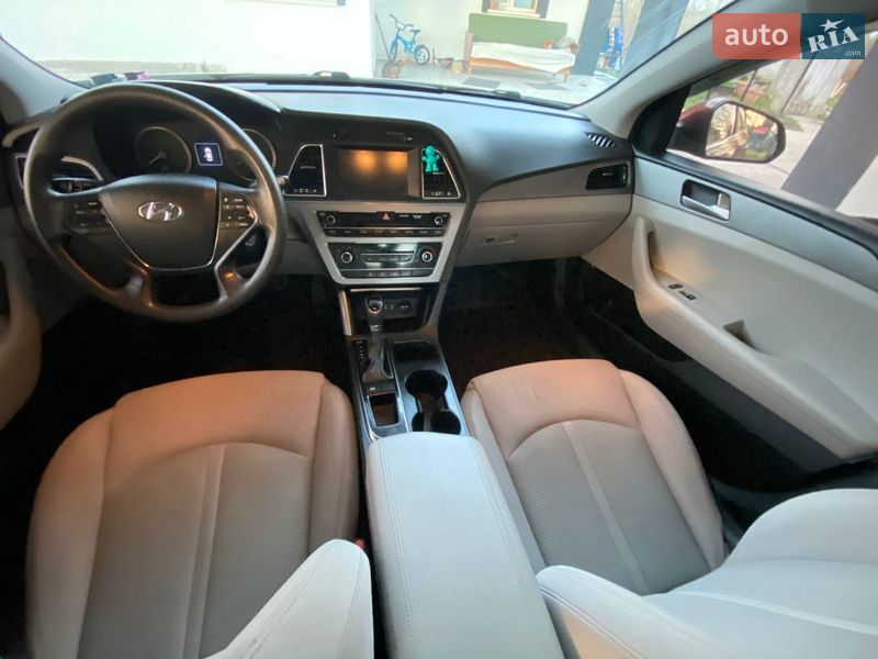 Седан Hyundai Sonata 2015 в Узині