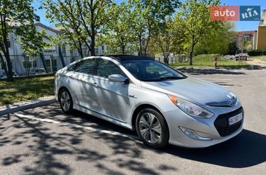 Седан Hyundai Sonata 2014 в Ужгороді