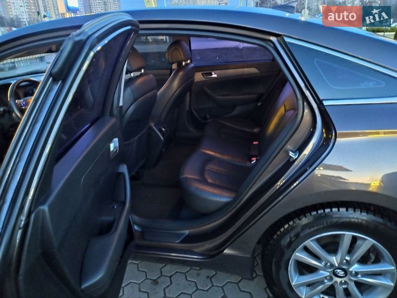 Седан Hyundai Sonata 2015 в Киеве