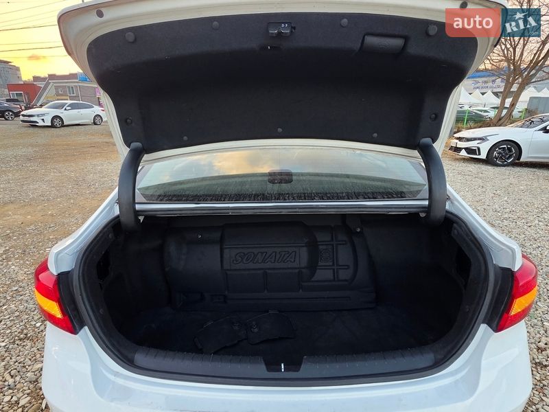 Седан Hyundai Sonata 2018 в Києві