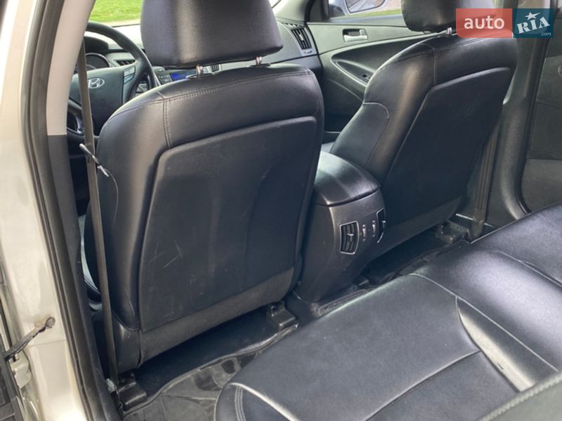 Седан Hyundai Sonata 2014 в Чернигове фото 47 Седан Hyundai Sonata 2014 в Чернигове