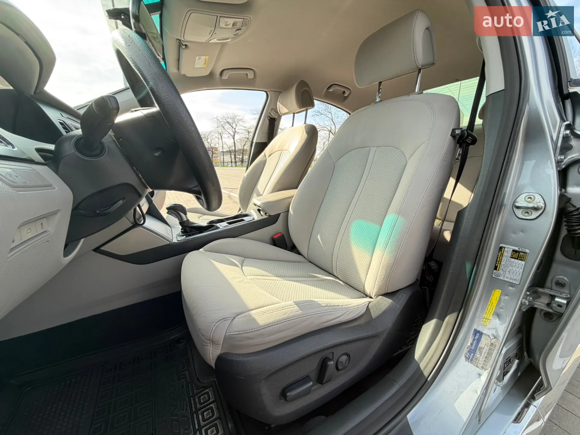 2014 Hyundai Sonata - мініатюра 31