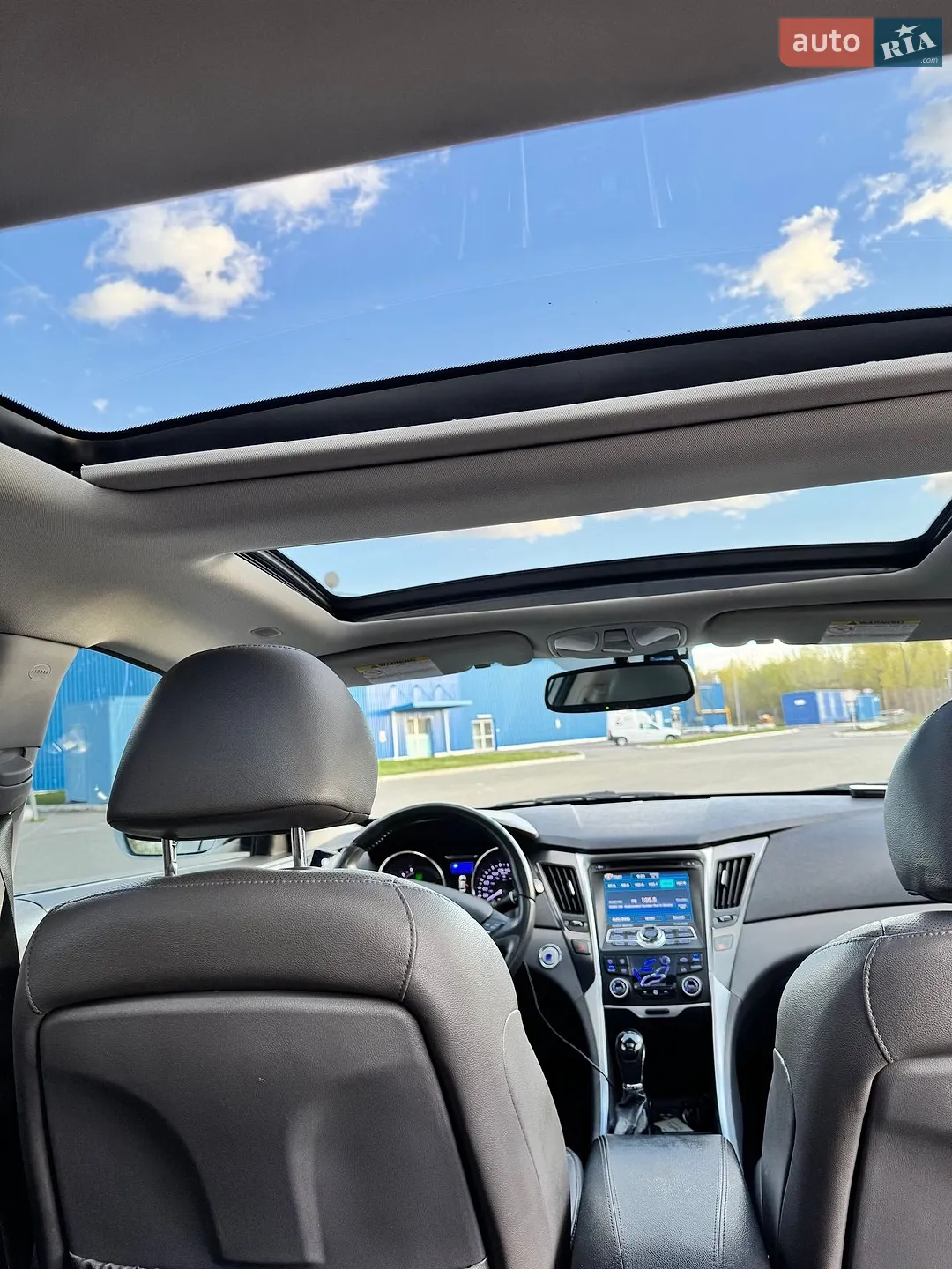 2011 Hyundai Sonata - мініатюра 2