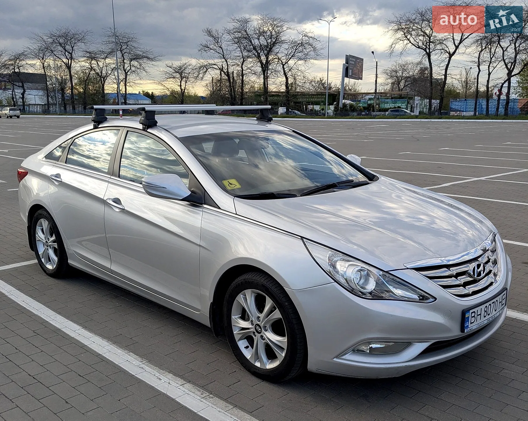 2010 Hyundai Sonata - мініатюра 4