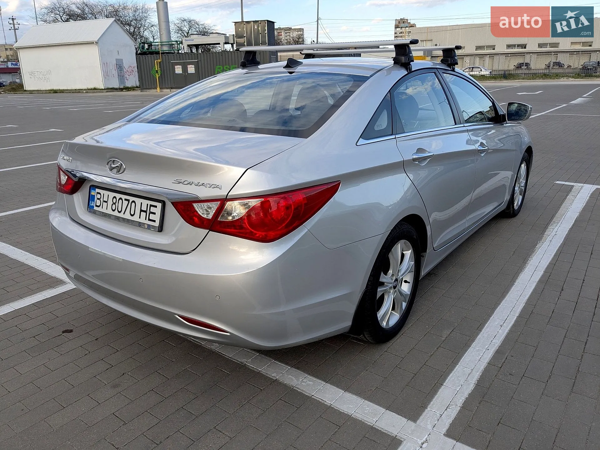 2010 Hyundai Sonata - мініатюра 8