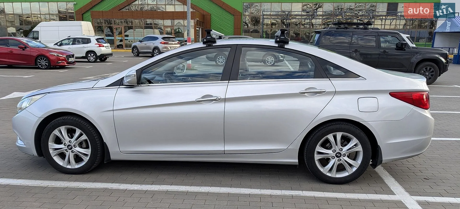 2010 Hyundai Sonata - мініатюра 12
