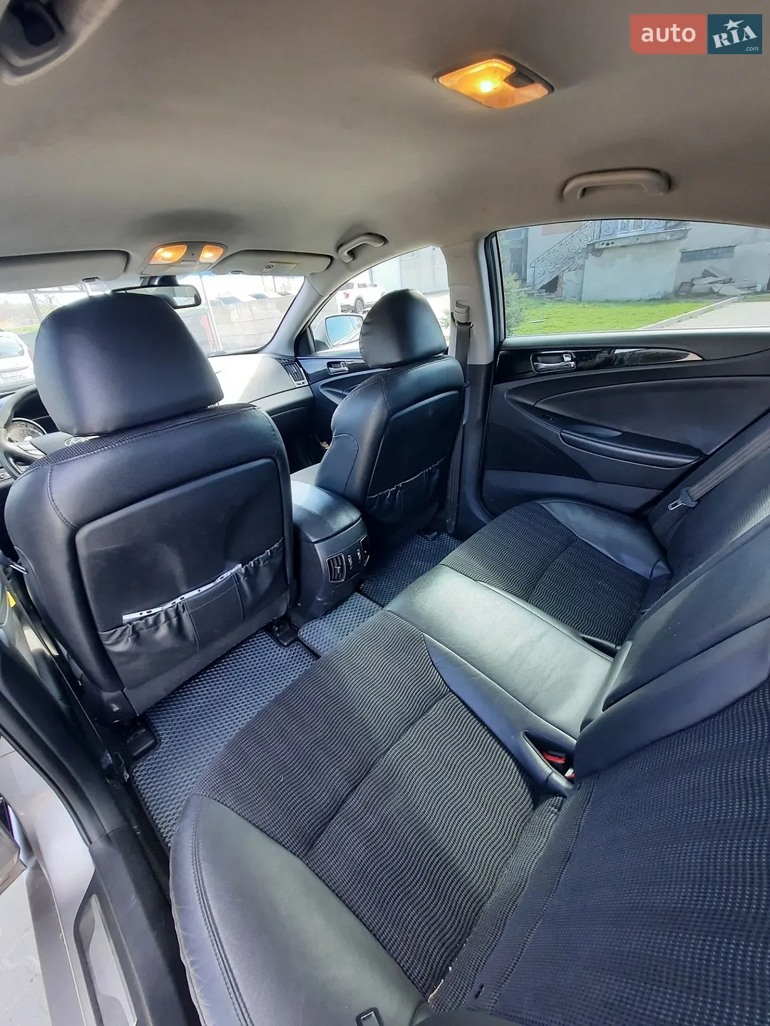 2011 Hyundai Sonata - мініатюра 10