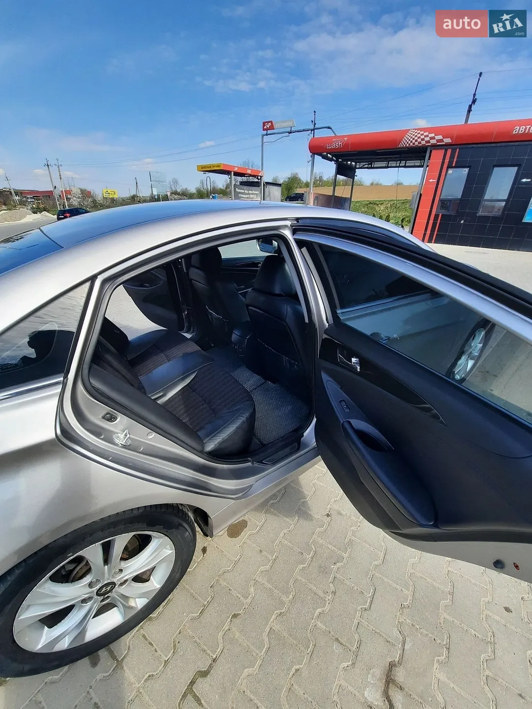 2011 Hyundai Sonata - мініатюра 12