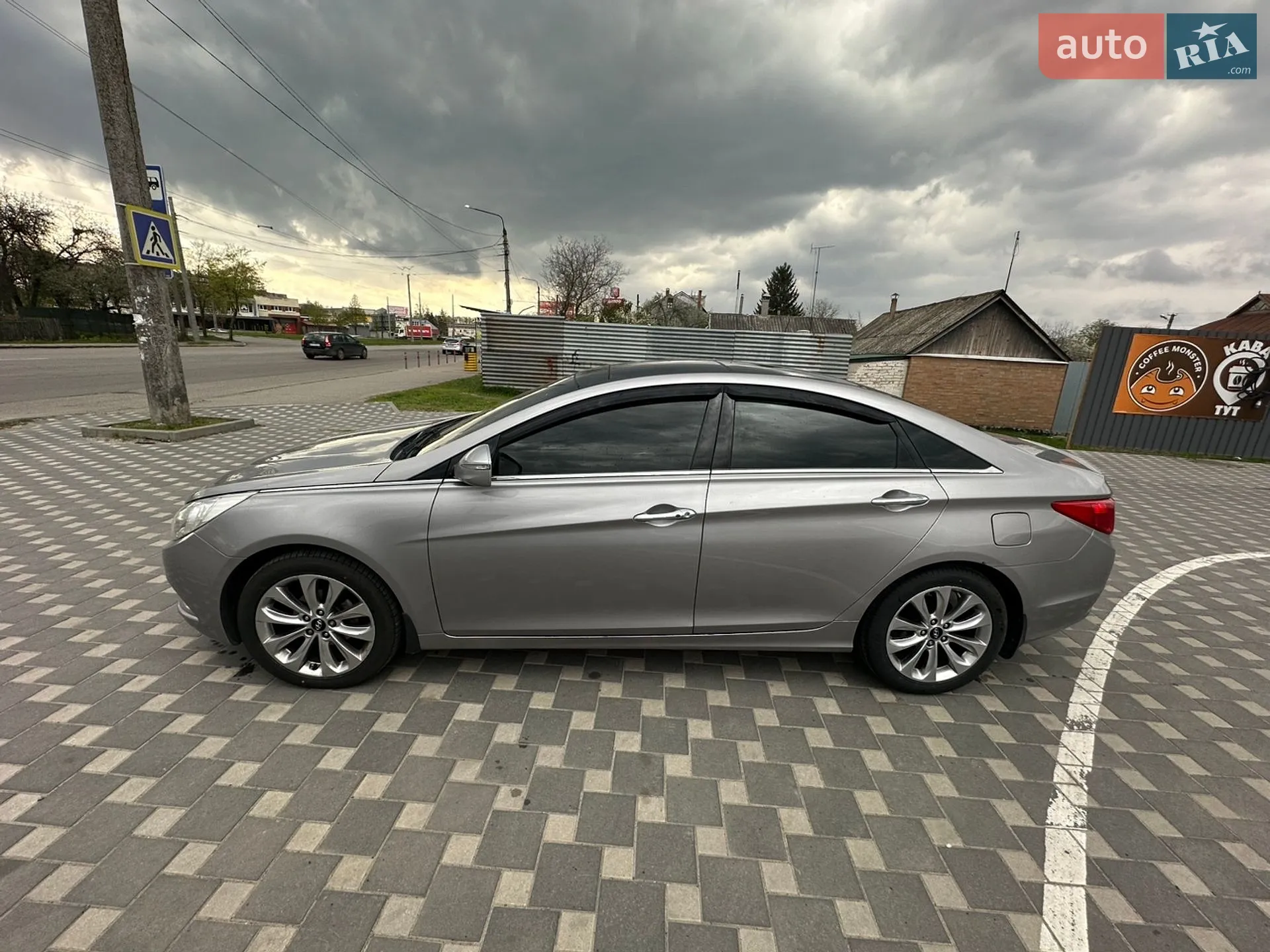 2010 Hyundai Sonata - мініатюра 2