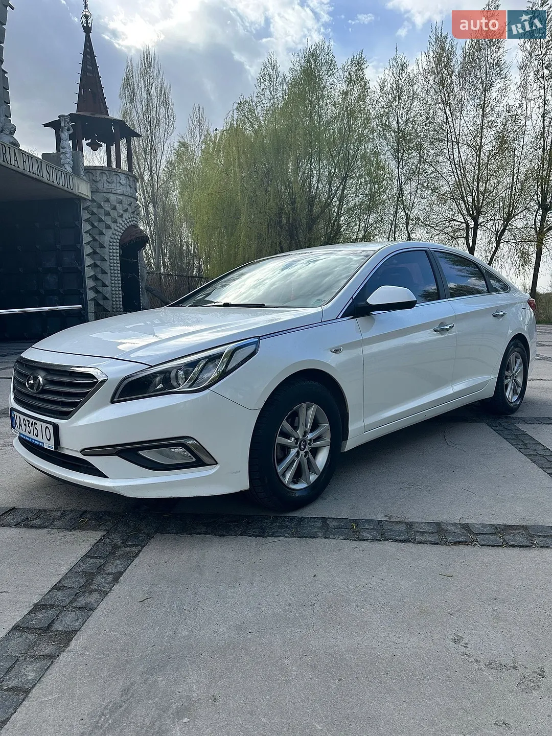 Hyundai Sonata 2016 VIN KMHE341DBHA261503 фото оголошення 3 з 18