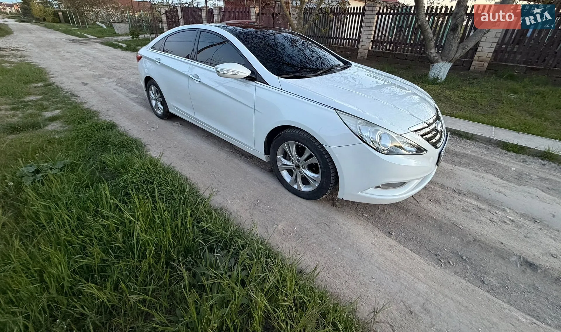 2010 Hyundai Sonata - мініатюра 4