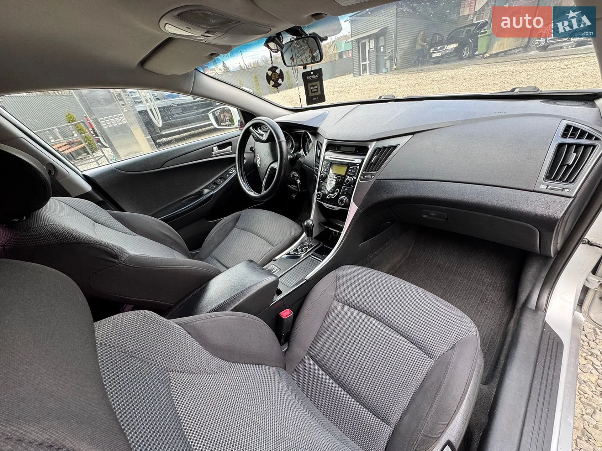 2010 Hyundai Sonata - мініатюра 4