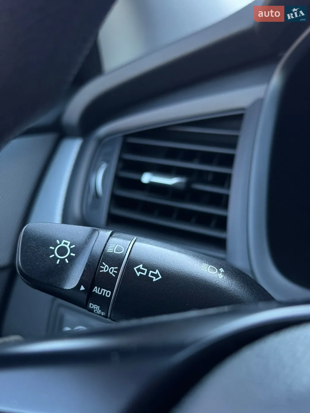 2018 Hyundai Sonata - мініатюра 27