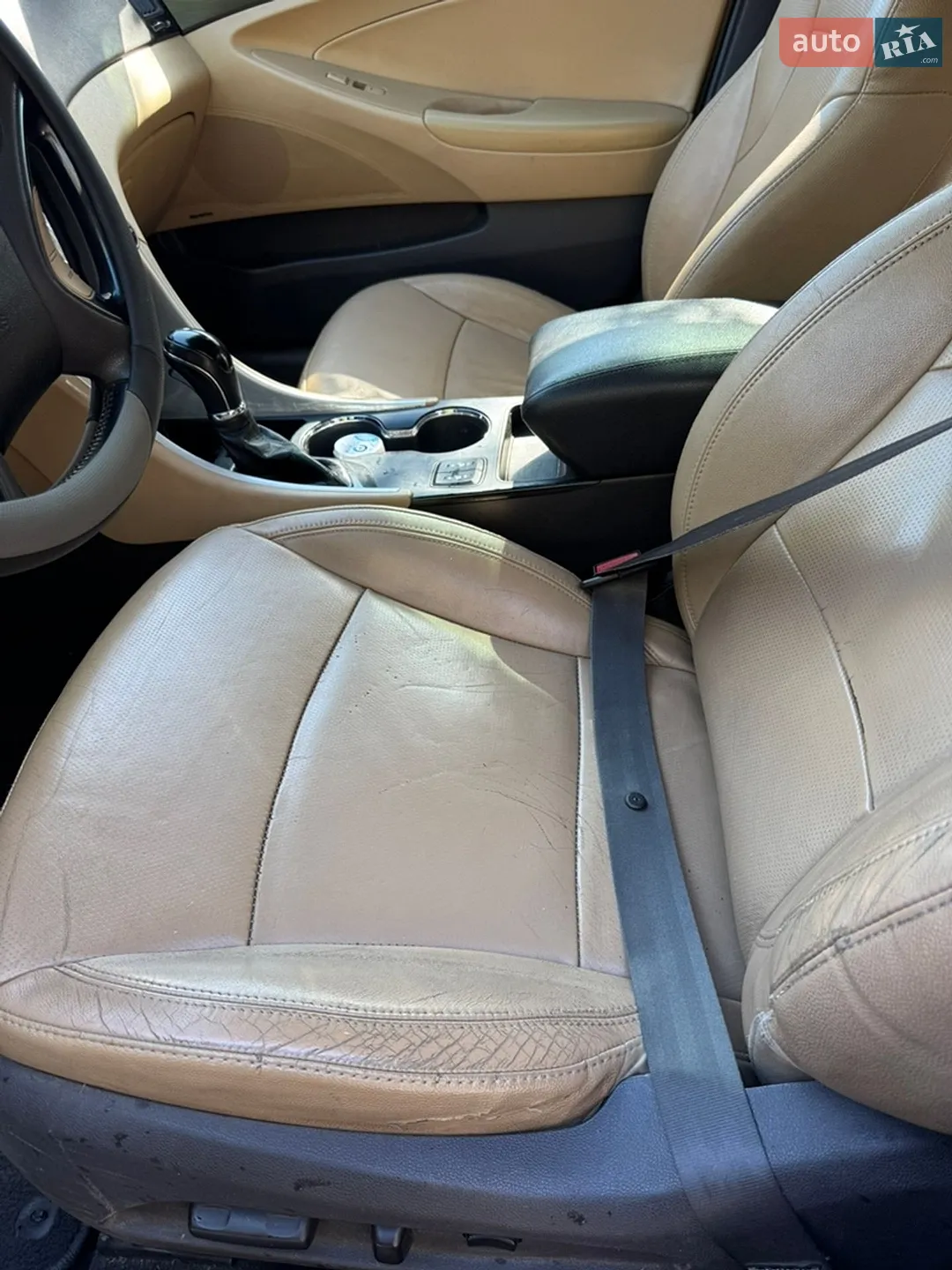 2010 Hyundai Sonata - мініатюра 13