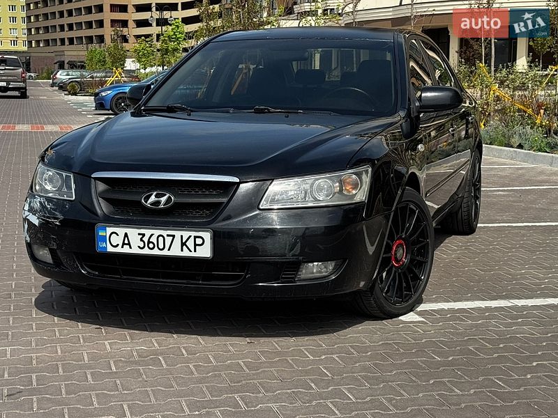 Седан Hyundai Sonata 2006 в Киеве