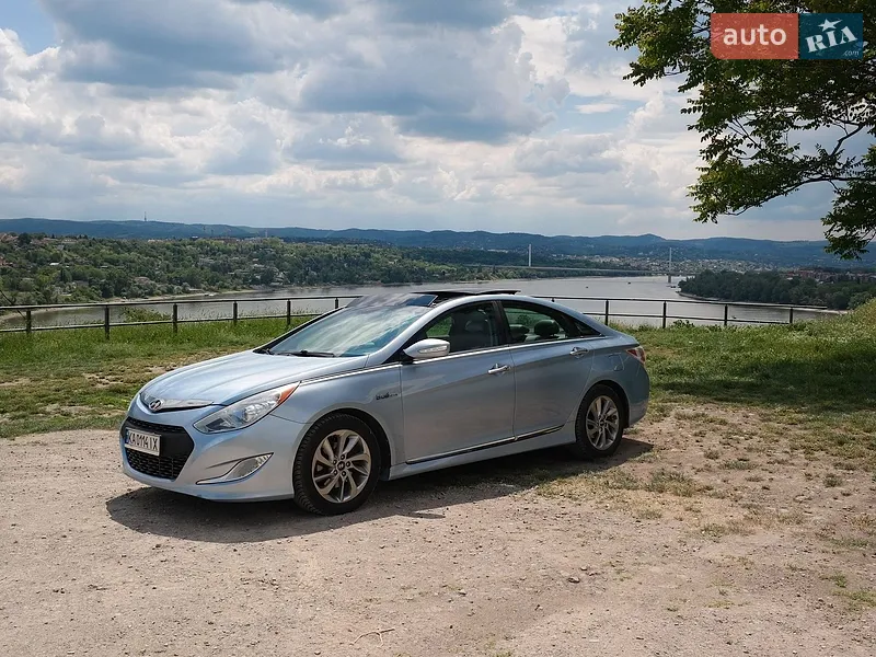 Hyundai Sonata 2010 VIN KMHEC41CBBA227259 фото оголошення 8 з 44