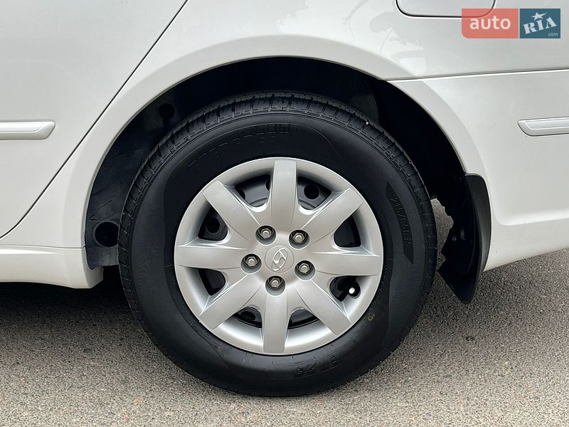Седан Hyundai Sonata 2008 в Одессе