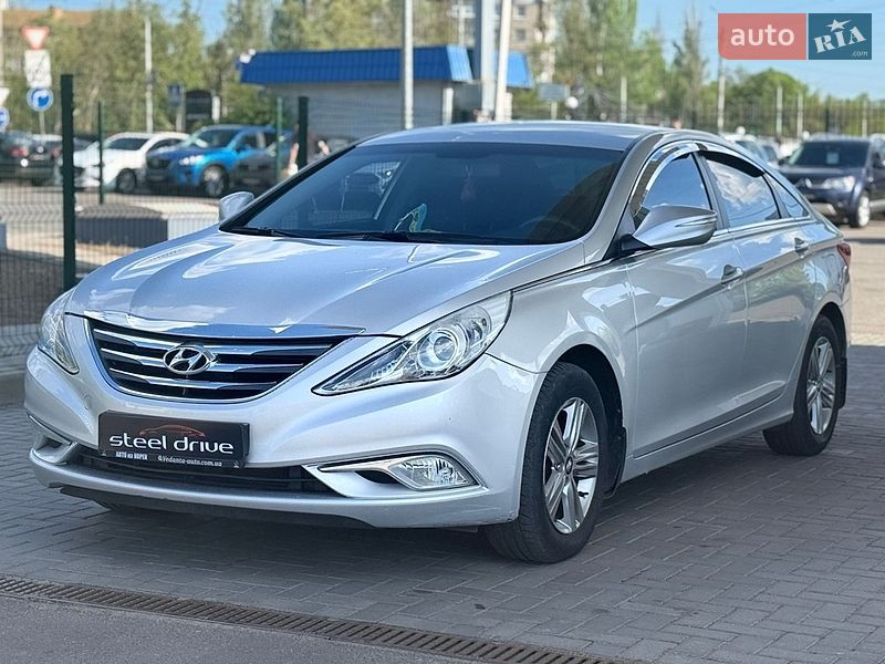 Hyundai Sonata 2013