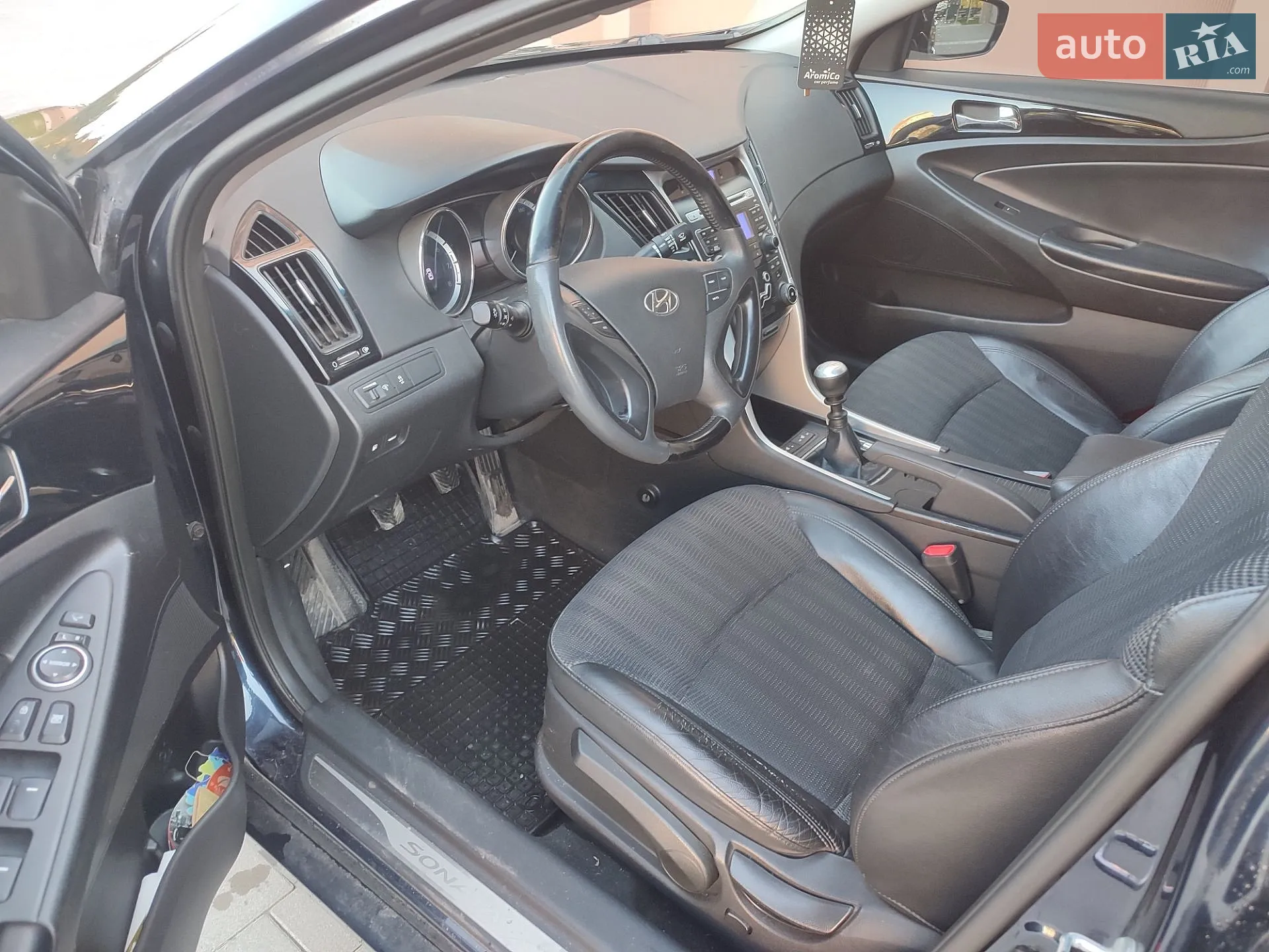 2010 Hyundai Sonata - мініатюра 4