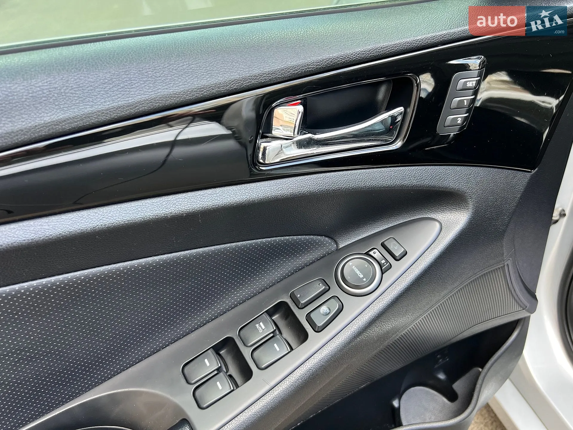 2011 Hyundai Sonata - мініатюра 10