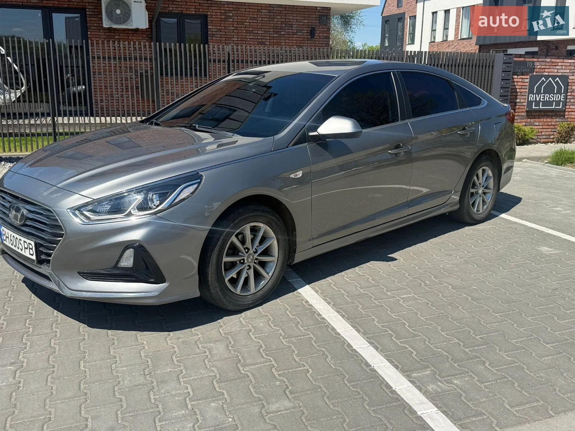 2017 Hyundai Sonata - мініатюра 19