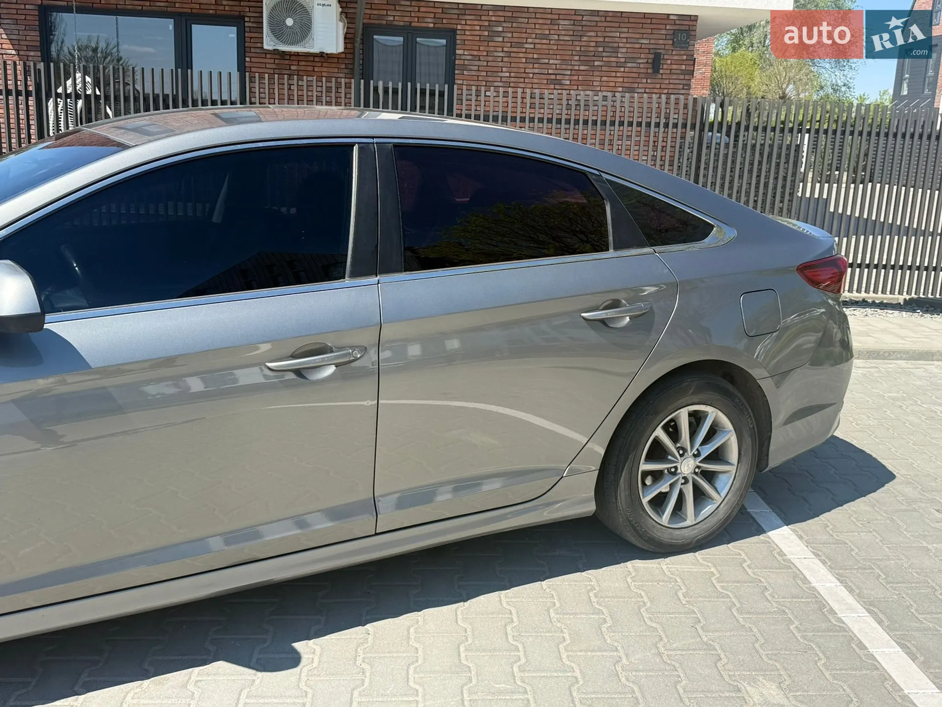 2017 Hyundai Sonata - мініатюра 28