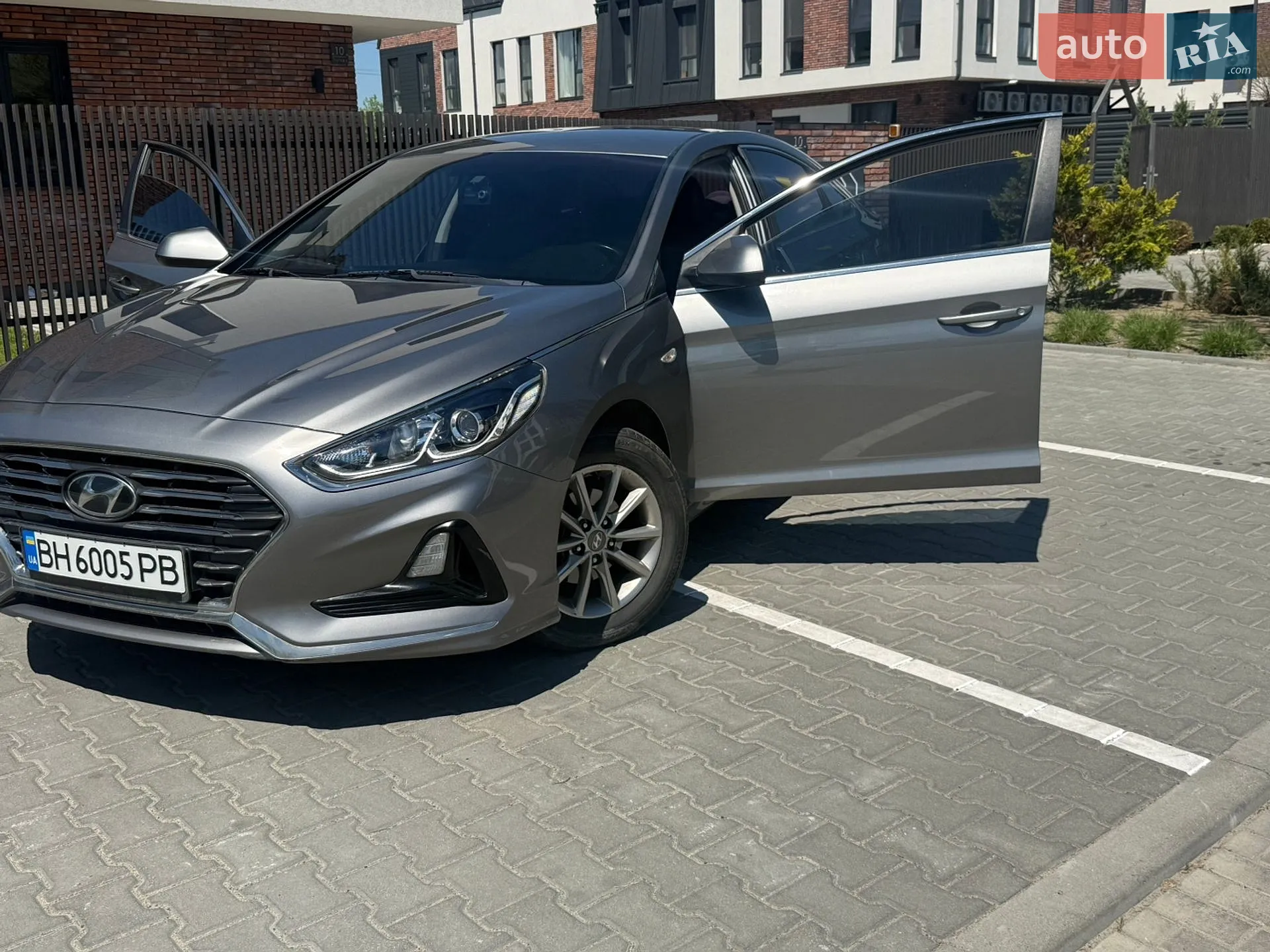 2017 Hyundai Sonata - мініатюра 32