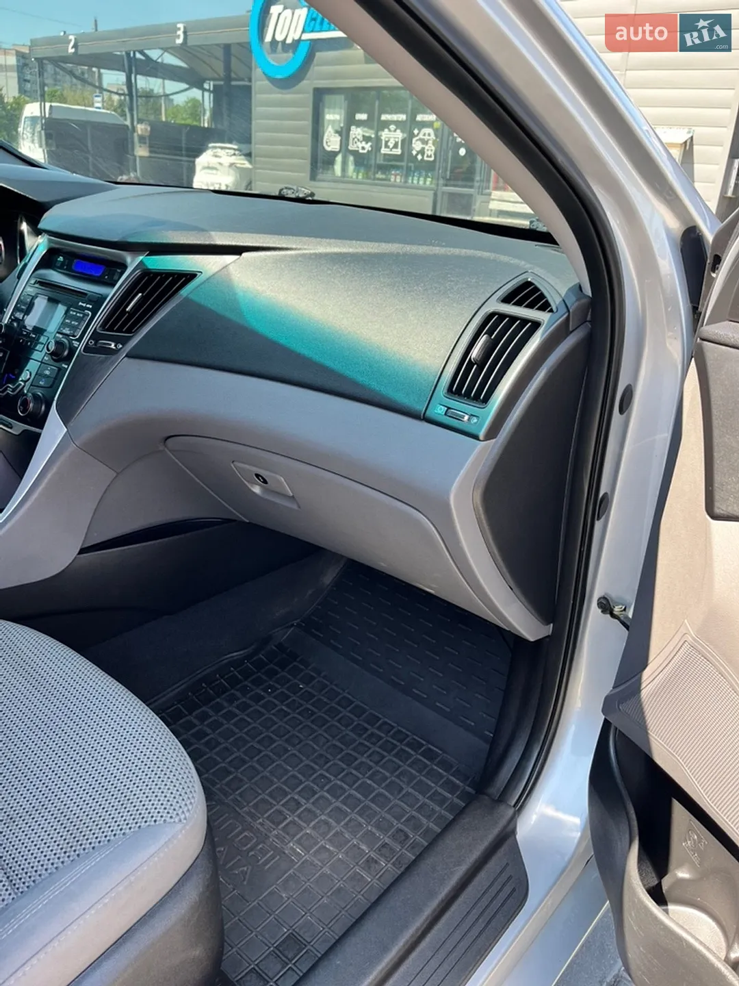 2010 Hyundai Sonata - мініатюра 9