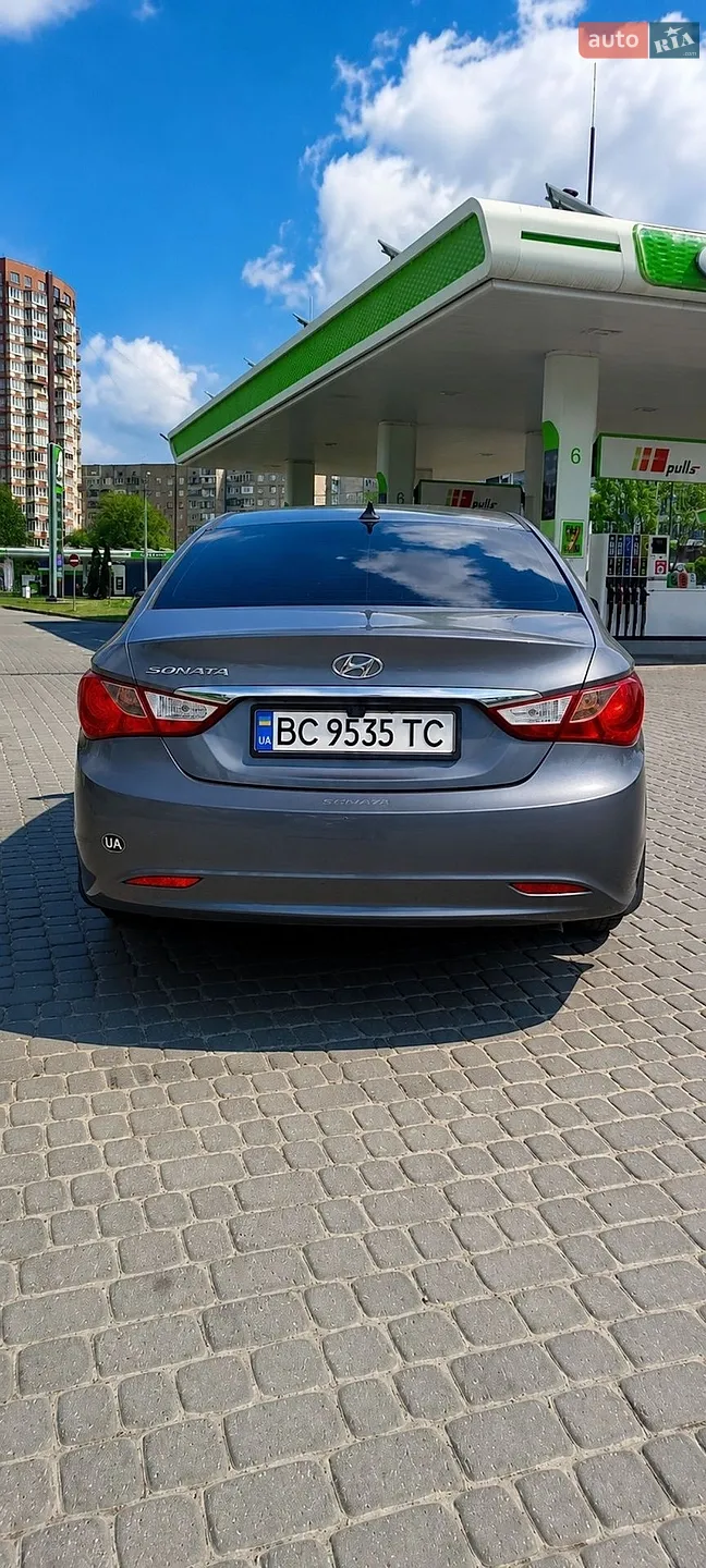 2013 Hyundai Sonata - мініатюра 12