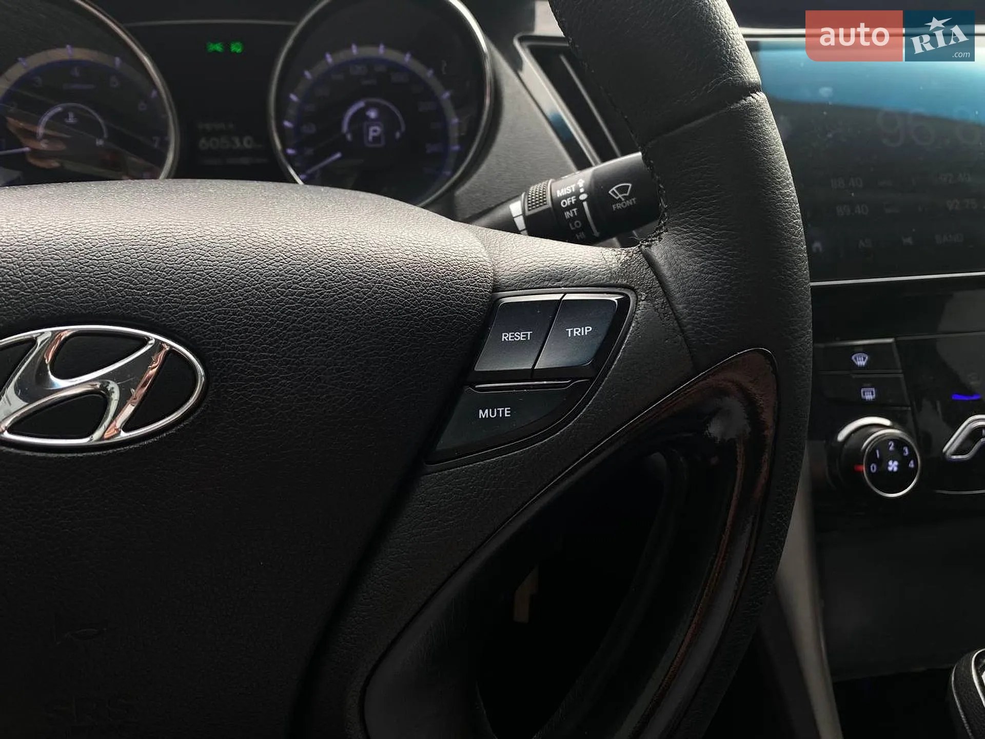 2011 Hyundai Sonata - мініатюра 37